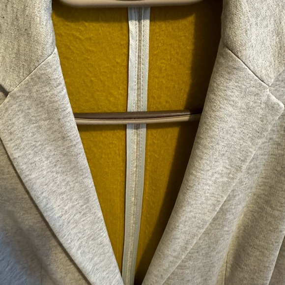 Zara jacket - Picture 4 of 6